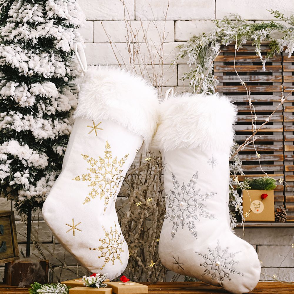 Samt-Weihnachtsstrumpf mit Per – Christmas Stocking Hanging Bewertung und Preis